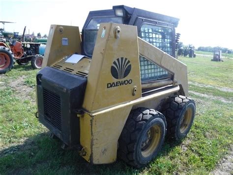 daewoo dsl 801 skid steer specs|daewoo dsl801 manual.